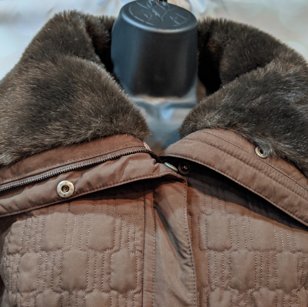 Nike Brown and Pink Quilted Fur Trim Jacket - Picture 4 of 8